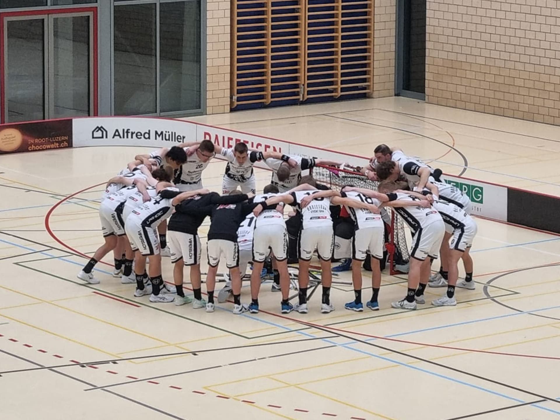 KW3 Bild vs White Indians content image